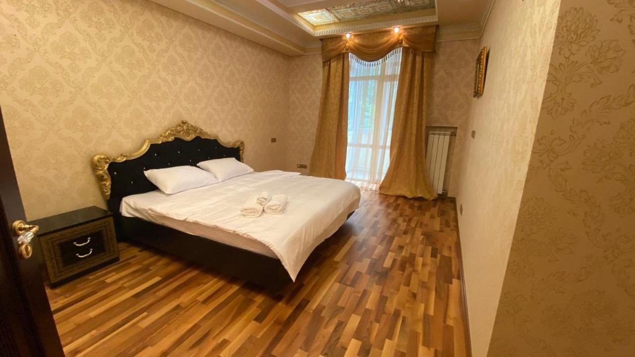 Apartments Rentals Ukraine On Kreshchatik Kyiv Exterior photo