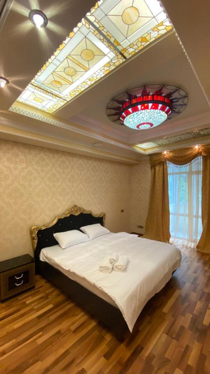 Apartments Rentals Ukraine On Kreshchatik Kyiv Exterior photo